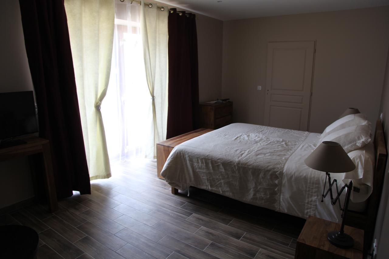 Le Miroir Des Etoiles Bed & Breakfast Pomport Cameră foto